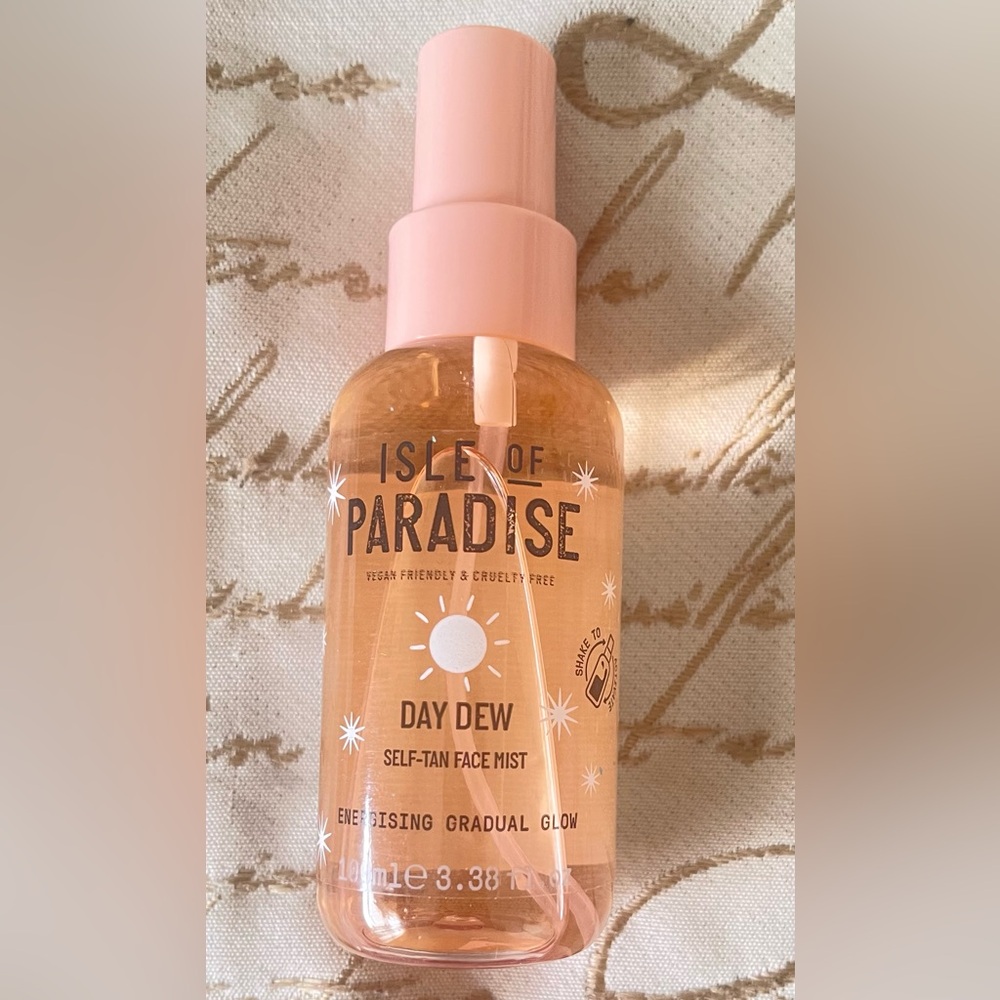 Isle of Paradise Day Dew Face Mist